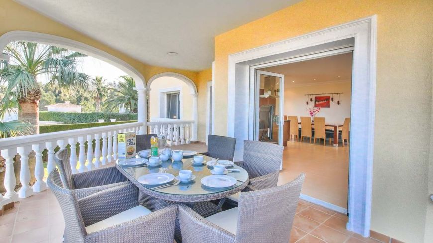 Villa in Denia mit beheizbarem Privatpool