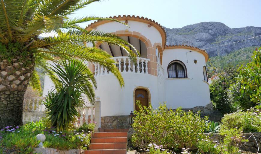 private Villa in Denia mit Meerblick und Privatpool